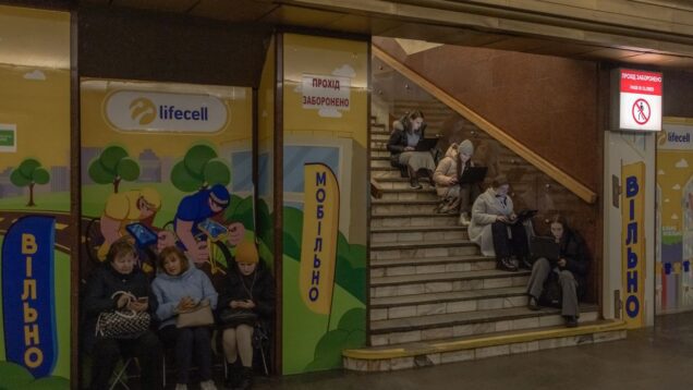 Panic grips Kyiv as embassy closures and Telegram rumors fuel