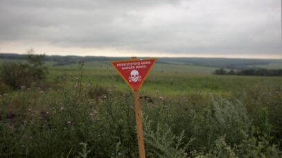 Ukraine says US landmines are necessary, Trump's ally disagrees