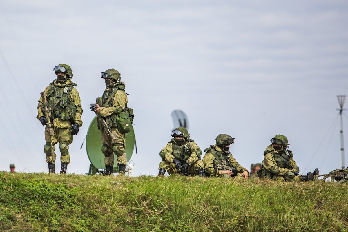 Russian soldiers, photo via Wikimedia.