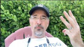 Zelensky Calls out Xi and Trump