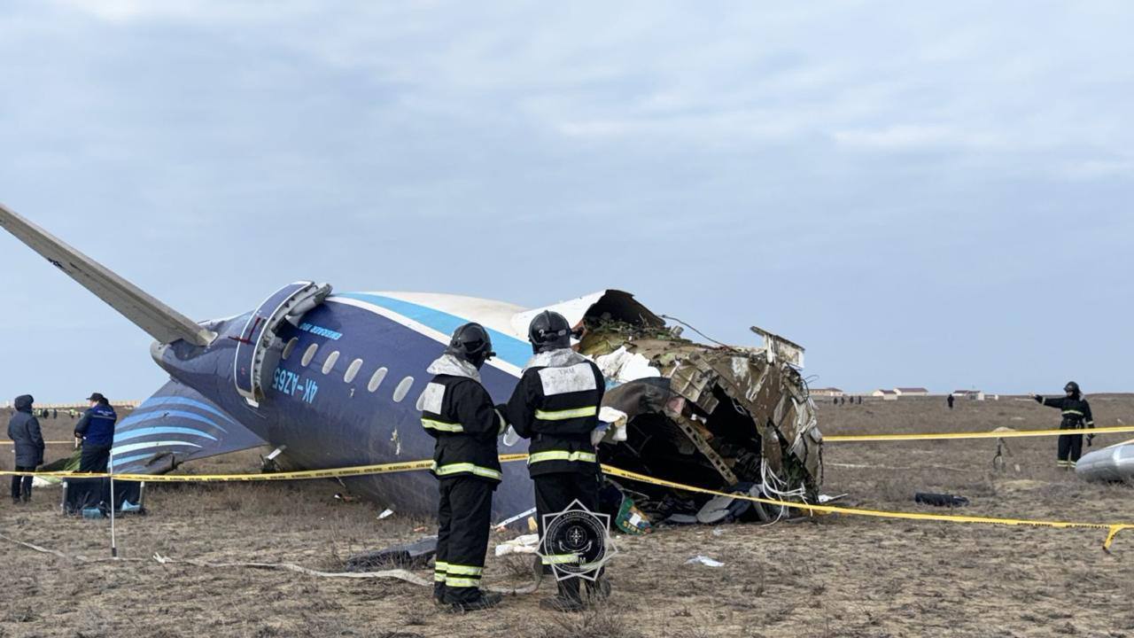 'Weapon' may have brought down Azerbaijan Airlines plane, Azerbaijan's transport minister says