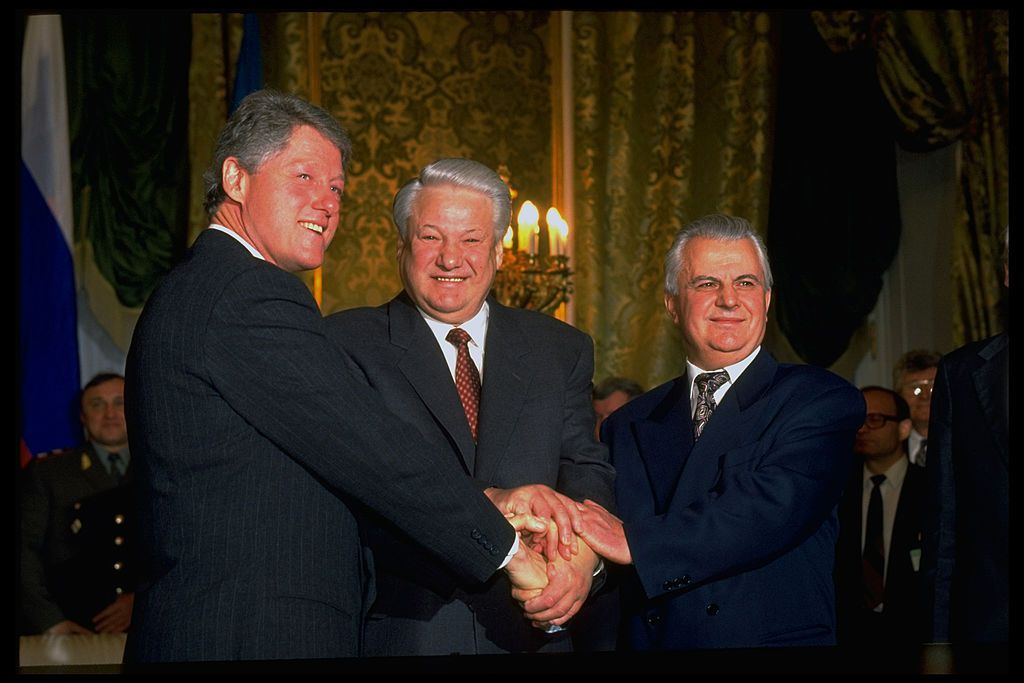 30 years ago today, Ukraine traded nuclear arms for security assurances, a decision that still haunts Kyiv today