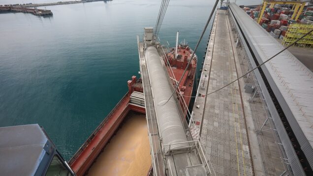 Bellingcat: Russia likely supplies stolen Ukrainian grain to Yemeni Houthis