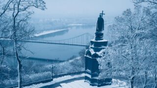 For the first time since invasion, polls show Ukrainians want