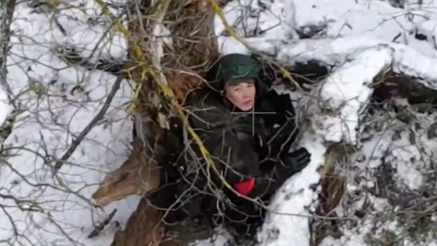 Frontline report: North Koreans rest while under fire, abandon wounded