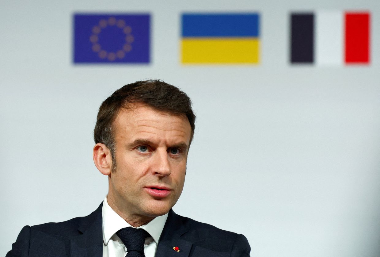 Macron expected to raise possibility of peacekeepers in Ukraine at upcoming EU summit, RFE/RL reports