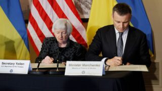 US weighs sanctions on Russia's shadow fleet, Chinese banks supporting