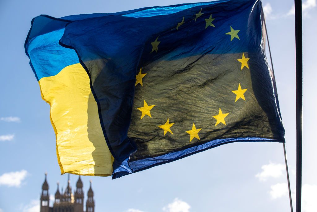 Ukraine, EU sign agreement on up to 35 billion euro loan covered by Russian assets revenue