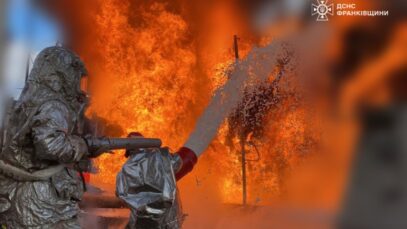 Ukraine war latest: Russia launches one of the largest aerial