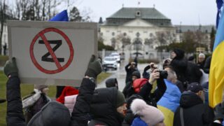 'We are not Russia' — Thousands protest Fico's pro-Kremlin agenda