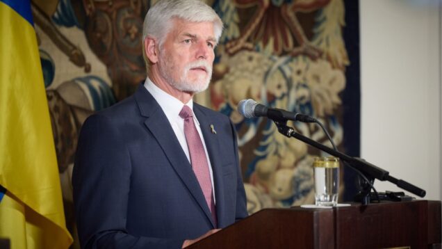 Czech president issued 40 permits to fight for Ukraine last