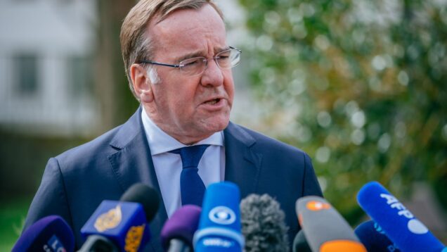 German Defense Minister denies Scholz blocked proposal for $3 billion