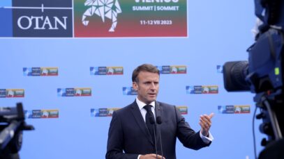 Macron warns of prolonged Ukraine war, urges stronger European defense