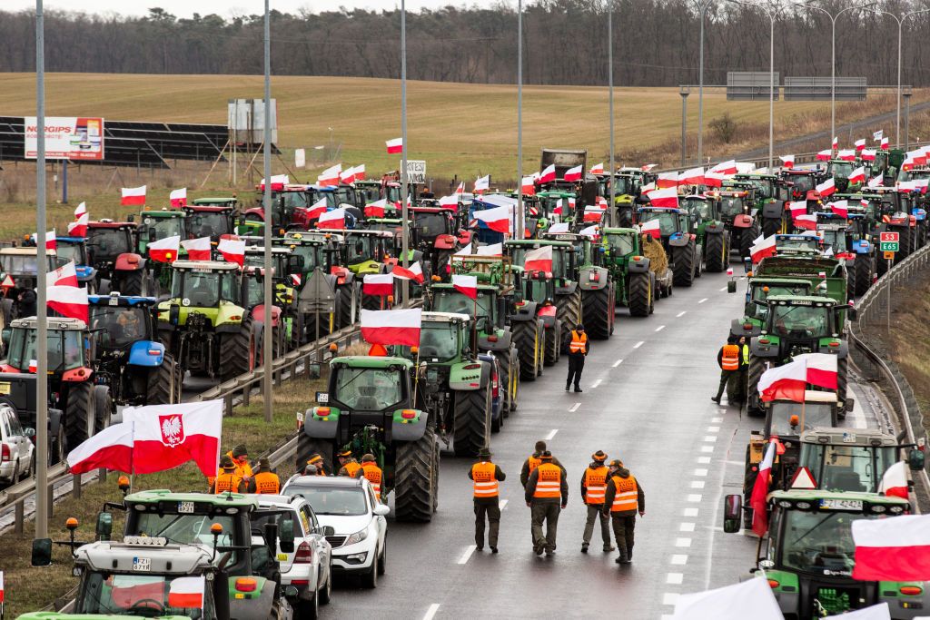 Polish farmers to protest Ukrainian imports, EU policies, in Warsaw on Jan. 3