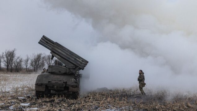 Russia claims to capture Kurakhove, Ukraine says fighting ongoing in