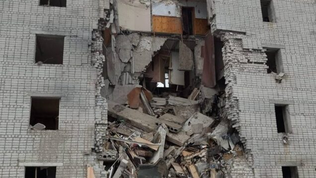 Russia strikes residential building in Sumy Oblast, injuring at least