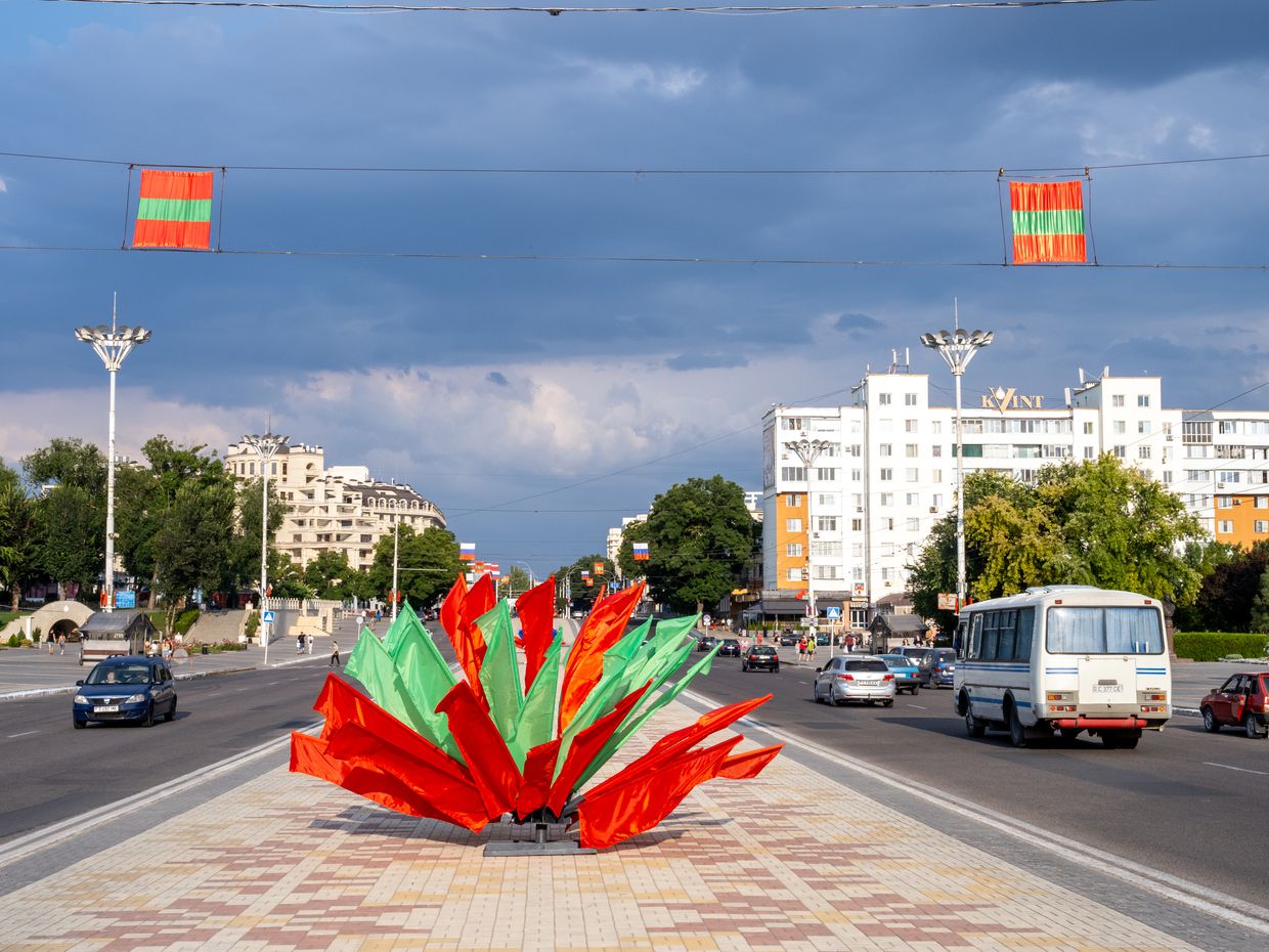 Transnistria urges residents to heat stoves with wood amid significant gas shortages