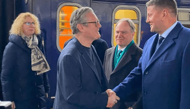 UK PM arrives in Kyiv, set to discuss deployment of