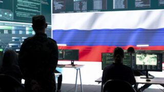 UK threatens prison for intelligence firms’ Russian links