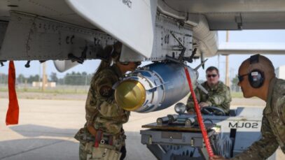 US reportedly develops advanced missile-bomb for Ukraine with 463 km
