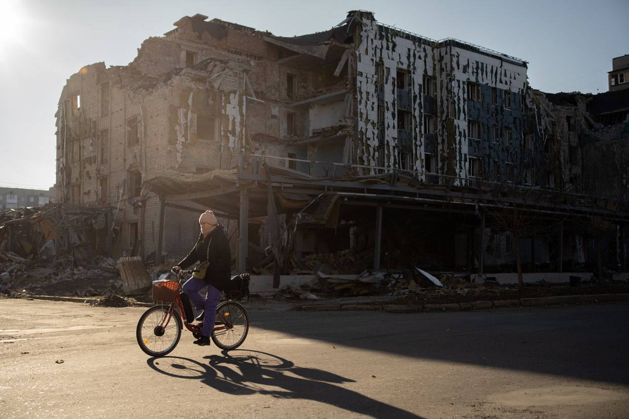 Ukraine blows up mine shaft to hamper Russian advance to Pokrovsk, NYT reports