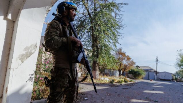 Ukraine fends off almost 100 Russian assaults in Kursk Oblast,