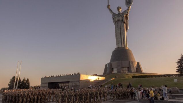 Ukraine's military is 980,000 soldiers strong, Zelensky says