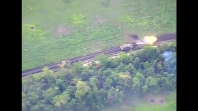 Leopard 2 Takes on Two T-80BV Tanks — Is the