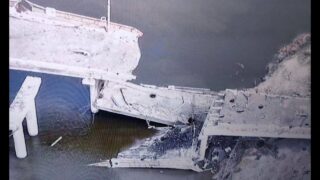 Ukrainian MiG-29 Destroys Oleshky Bridge with AASM Hammer Bomb