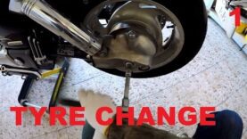 Review.Honda VTX1800 tyre change [Part1] Rear wheel removal