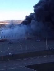In Chernihiv, the city’s largest hypermarket is on fire. In