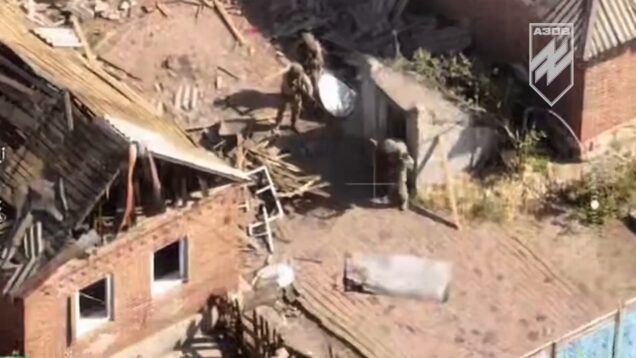 18+. Russian soldiers shoot captured Ukrainian fighters in New York.