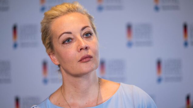 Alexei Navalny's widow Yulia says she will run for president