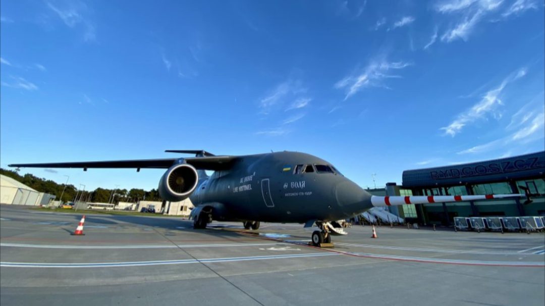 antonov's latest military transport aircraft touches down poland an-178-100r prototype october 2024