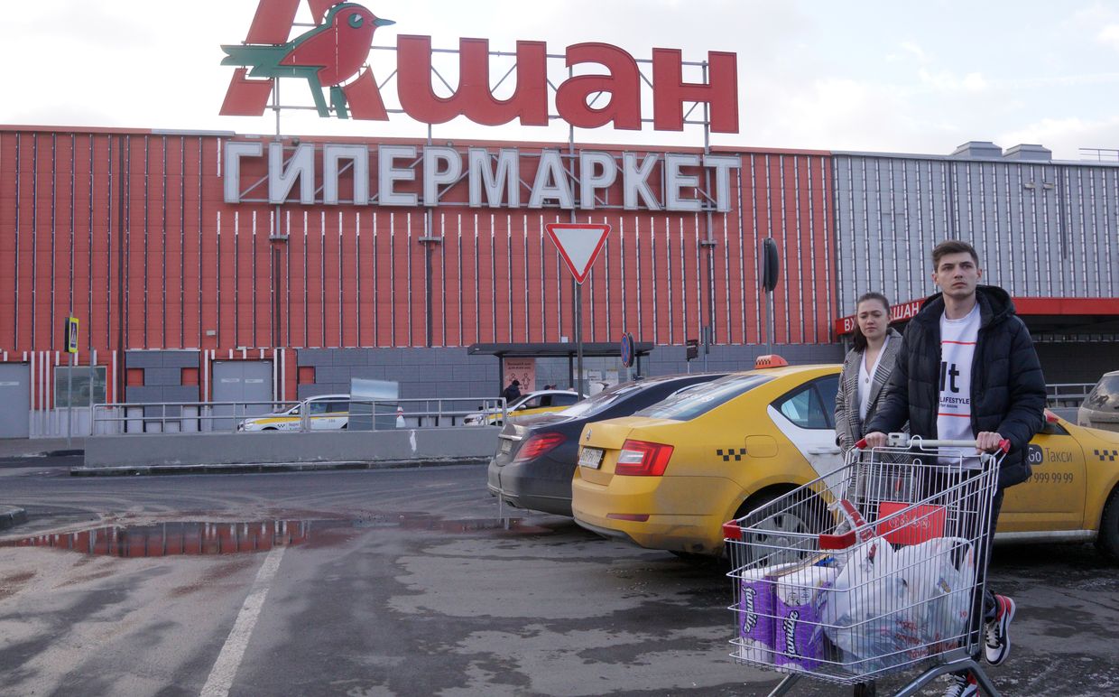 Auchan in final negotiations with local buyer to exit Russian market, media reports