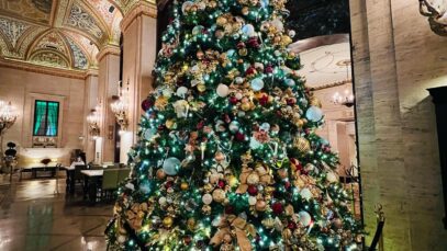 Merry Christmas everyone! – the Palmer House Hotel tree in