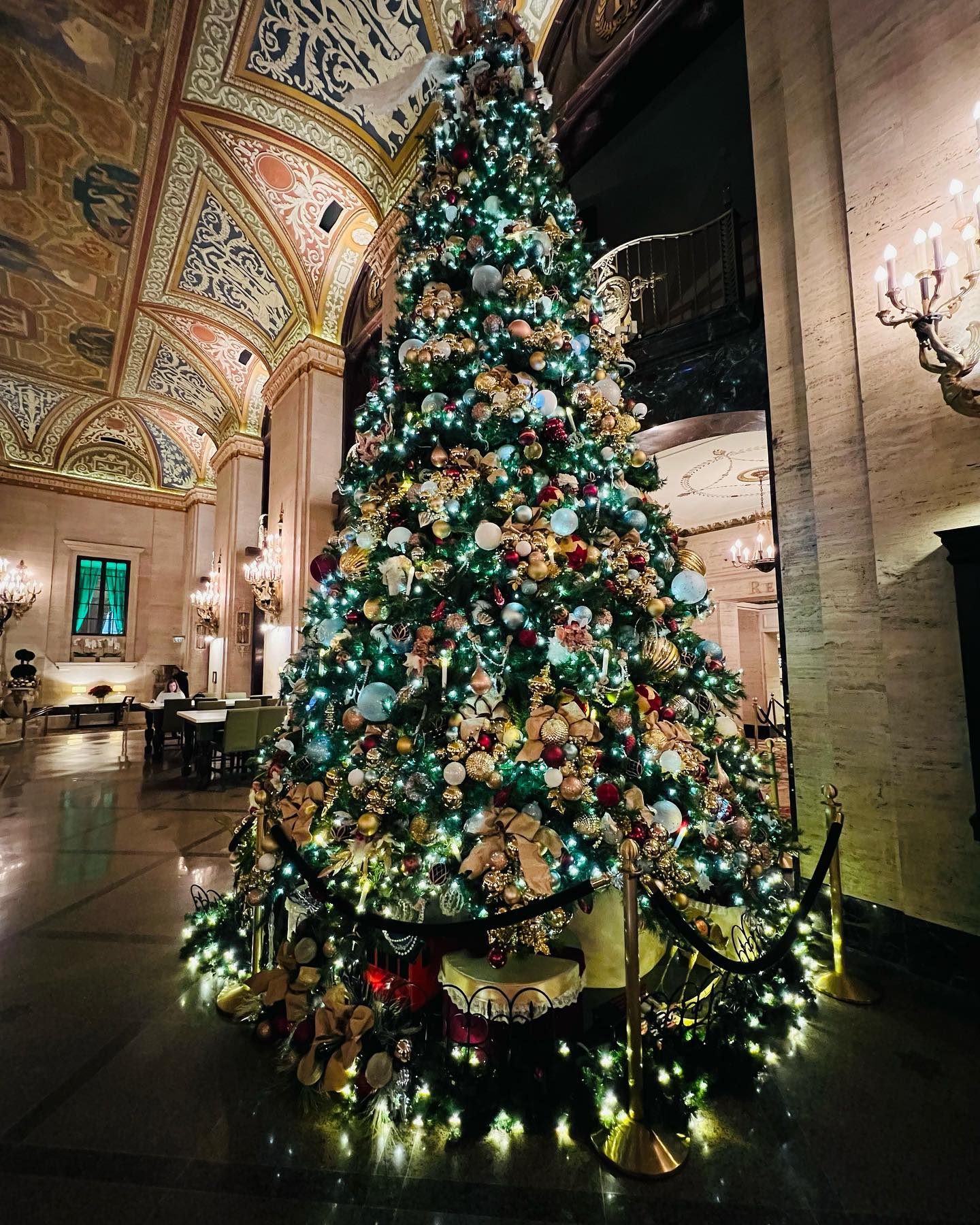 Merry Christmas everyone! - the Palmer House Hotel tree in Chicago