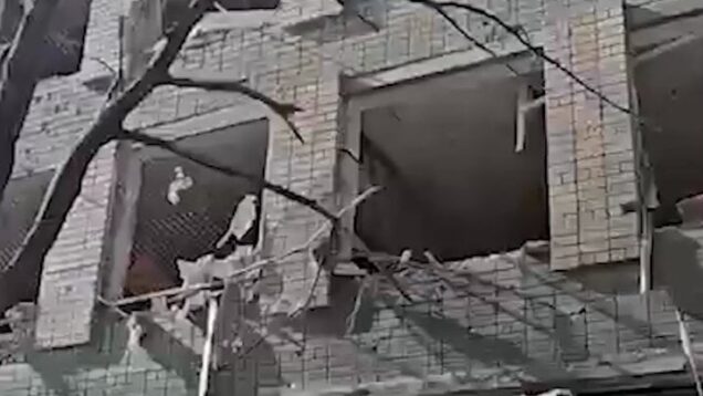 On 7 October, Russian troops attacked #Kherson with guided bombs.Two