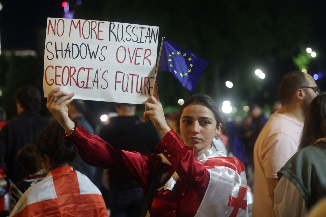 Polling station closed in southern Georgia during election following reported ballot stuffing