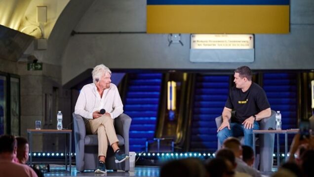 Richard Branson visits Ukraine to explore reconstruction
