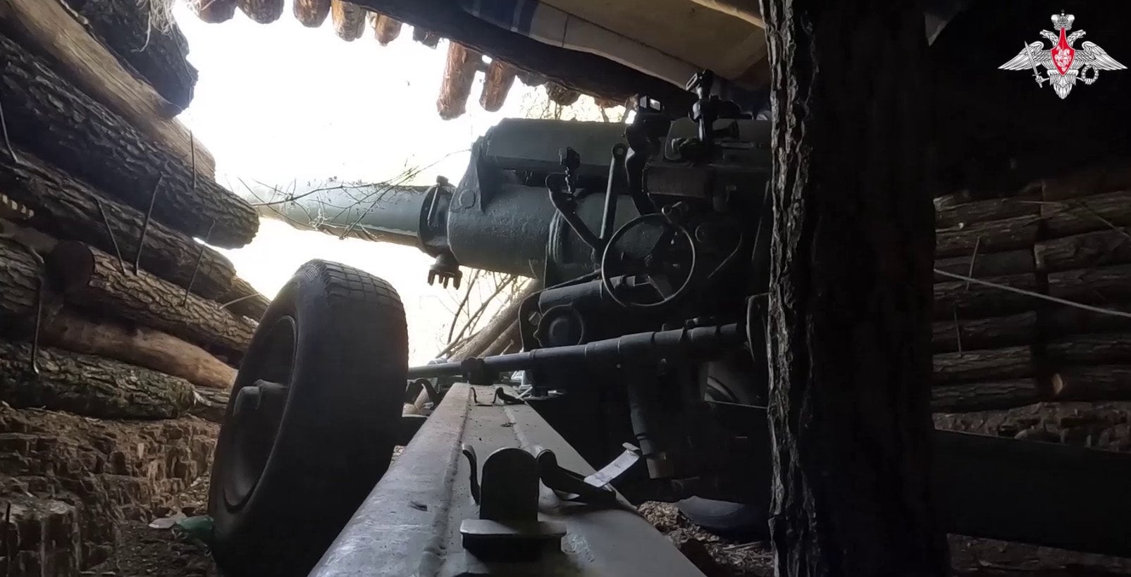 Russians Use D-74 122mm Guns Possibly from Allied Nations