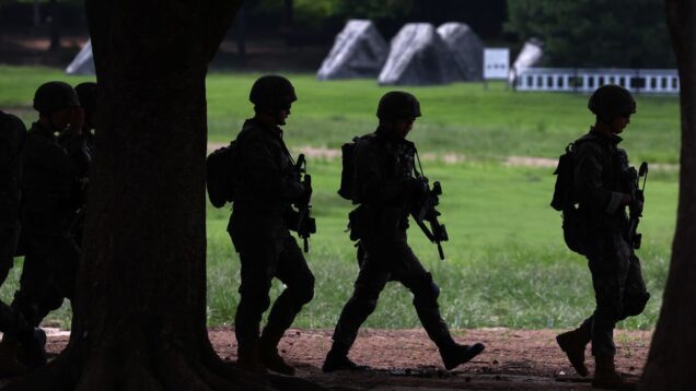 Seoul considering sending military personnel to Ukraine to monitor North