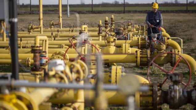 Serbia makes deal with Gazprom for extra 400 million cubic