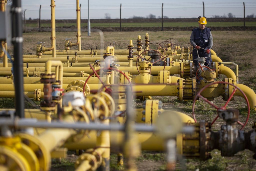 Serbia makes  deal with Gazprom for extra 400 million cubic meters of gas this winter