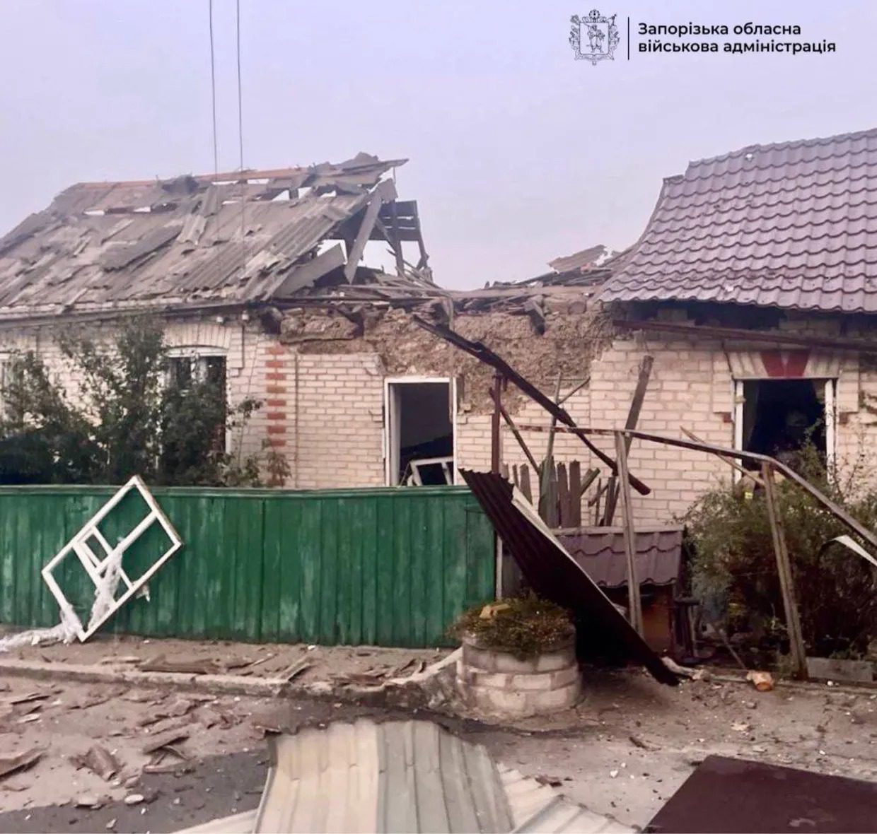 four injured russian bomb strike hits residential area zaporizhzhia detached home destroyed 10 october 2024 telegram/ivan fedorov zaporizhia