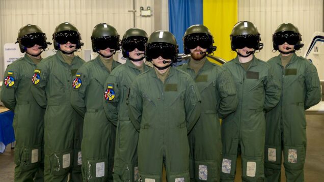 UK prepares another group of future Ukrainian F-16 pilots, bringing