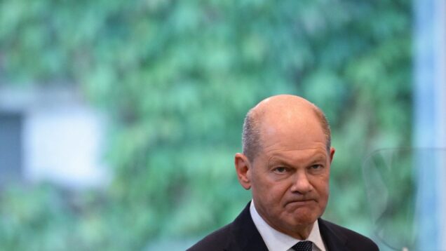 Ukraine cannot join NATO while at war, Scholz says