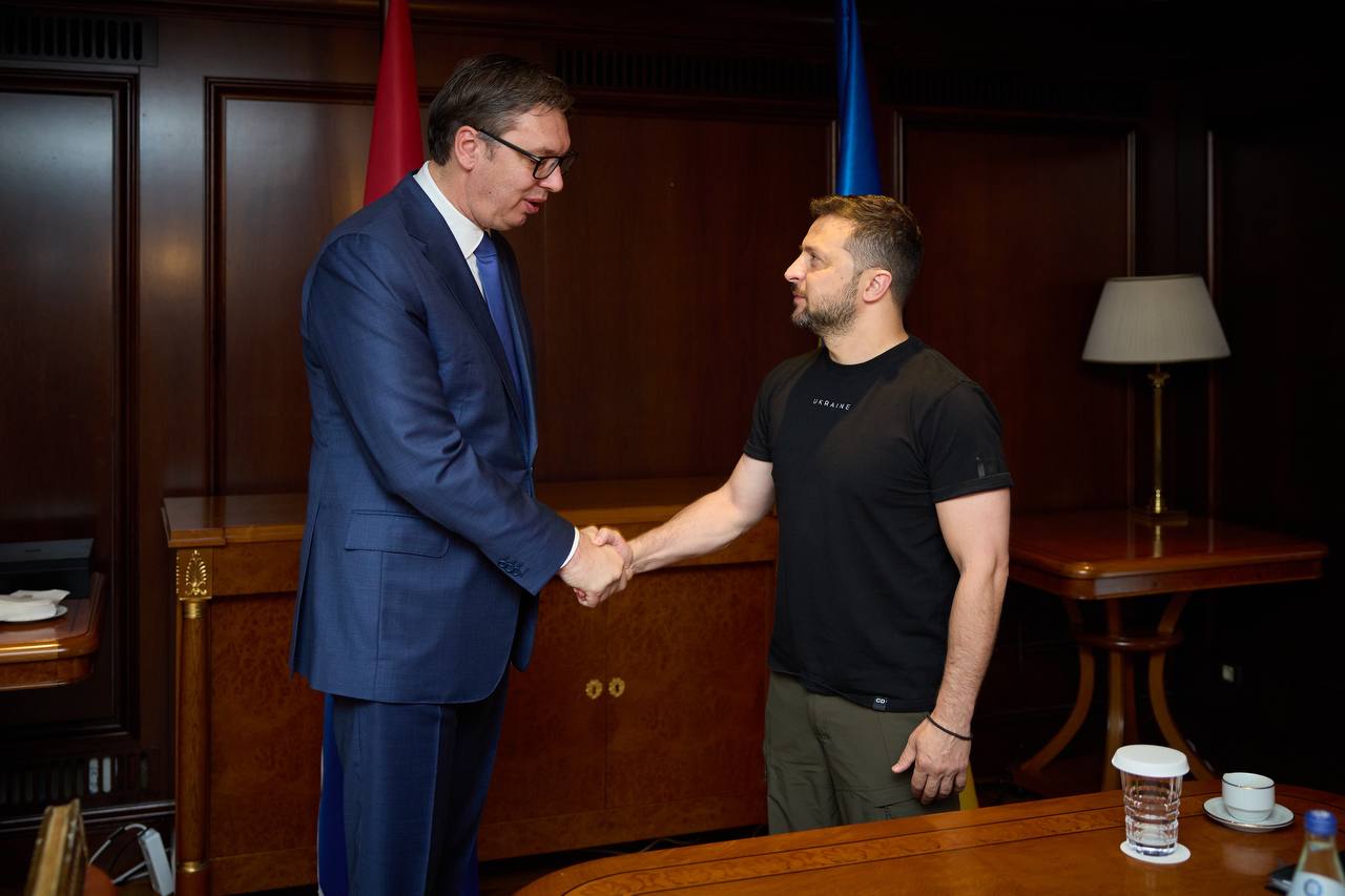 vučić serbia provide ukraine generators transformers worth € 84 mn ukraine's president volodymyr zelenskyy (right) serbia's aleksandar (left) during meeting greece 22 august 2023