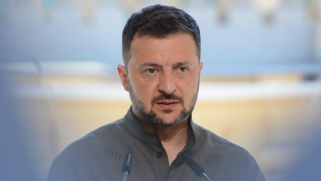 Zelensky: Russia has used around 900 aerial bombs against Ukraine