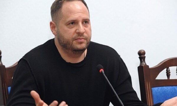 Zelenskyy’s aide: Russia must return to pre-2022 positions before peace